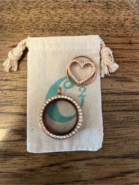 Origami Owl Large Rose Gold w/Crystals Locket w/heart with crystals insert.